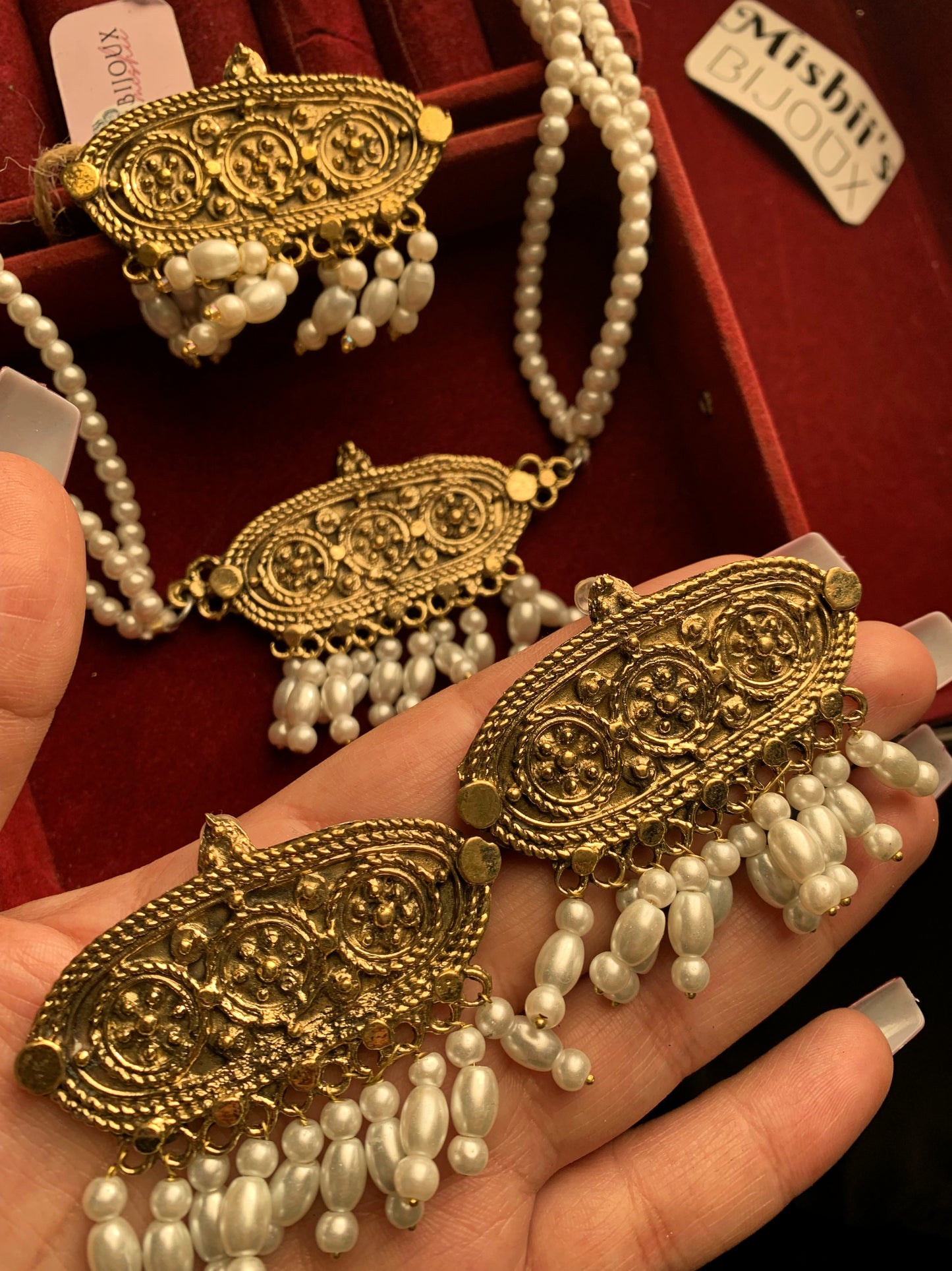 Tribal Pearls Choker Set KR-304