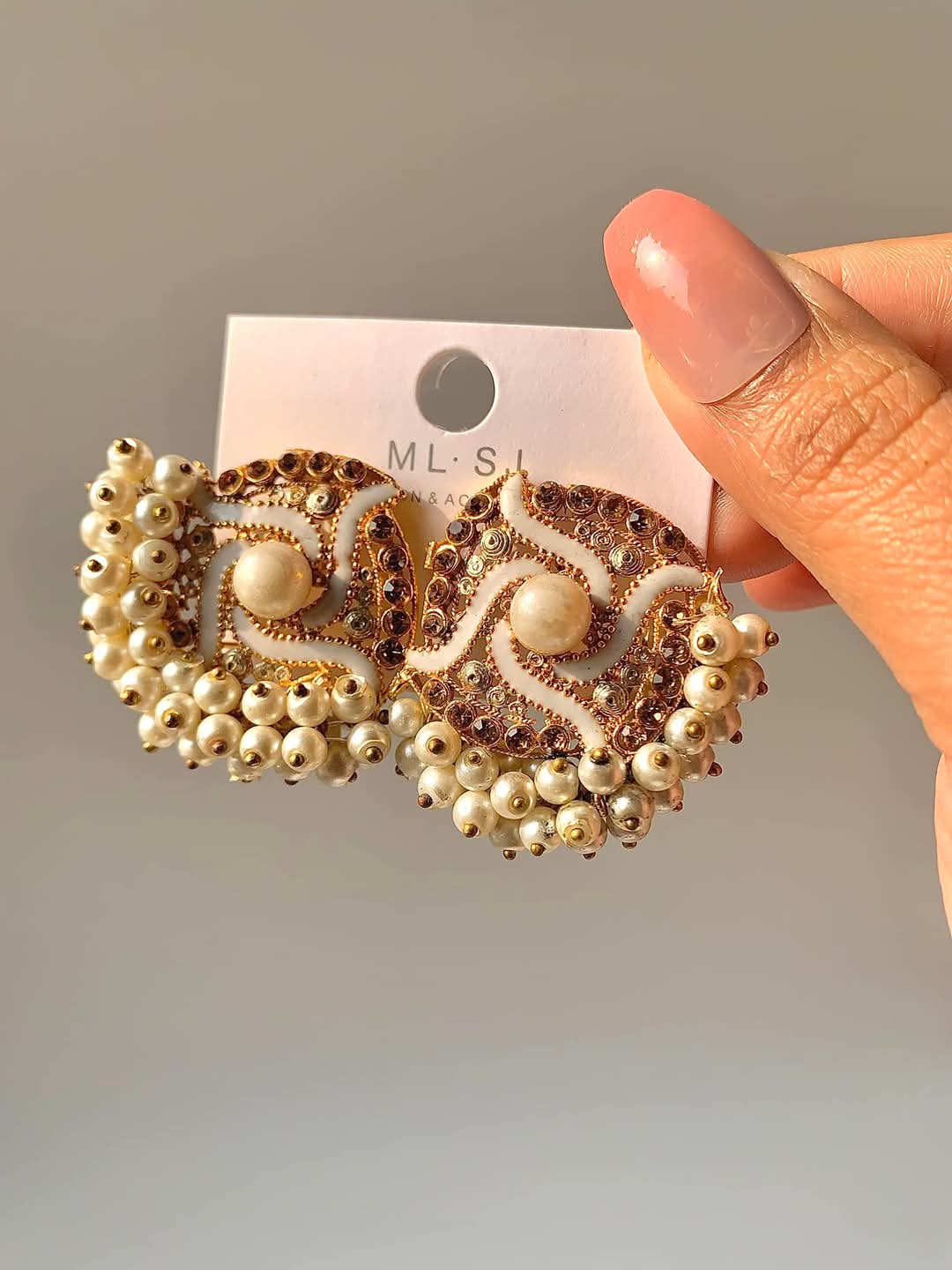 Gajra Studs ER-702