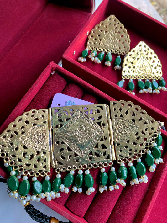 Bottle Green Choker Set KR-303