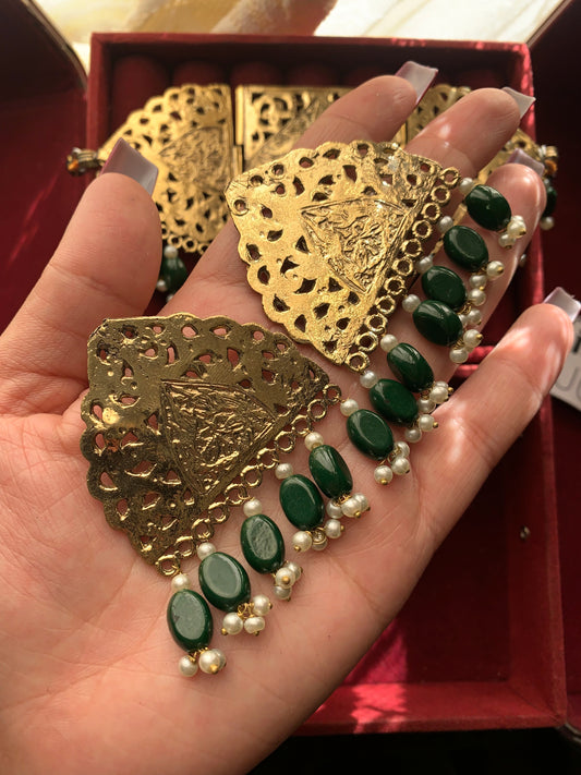 Bottle Green Beads Antique Studs