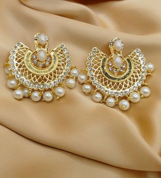 Pearl Studs ER-805