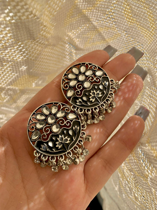 Oxidized Studs ER-102